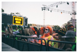 Neon Run Crowd Skull Paint Johannesburg